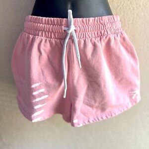 Shorts size small baby pink color